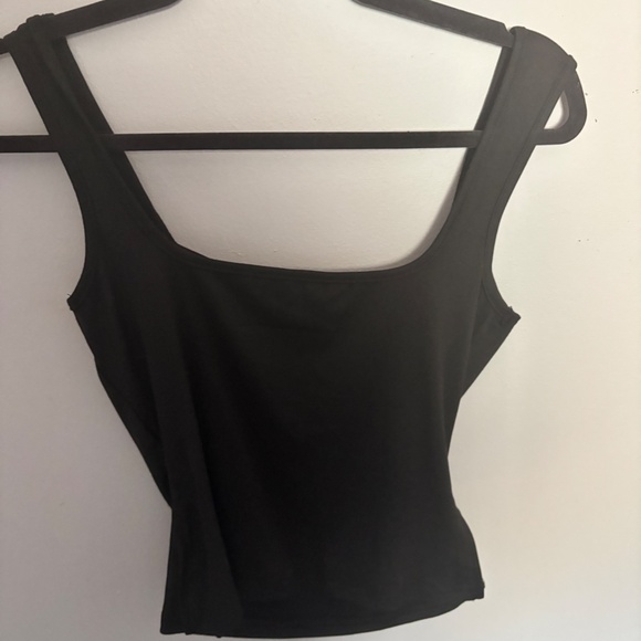 Dynamite Top - Picture 2 of 2